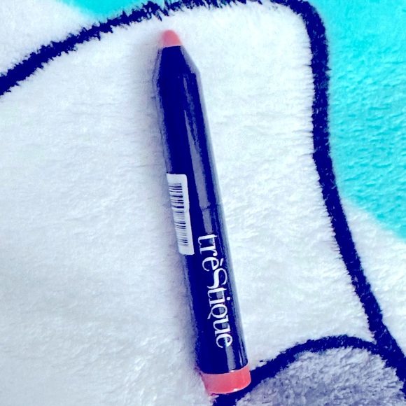 SALE👄Trestique Pink Lip Crayon Set - Paris Pink - Picture 5 of 7